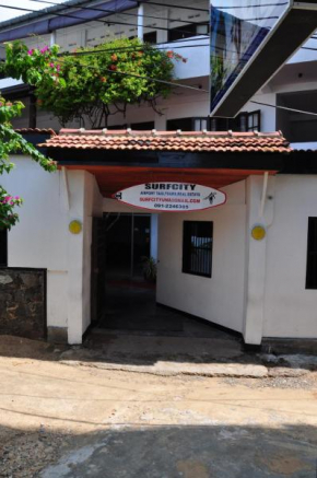  SurfCity Guesthouse  Unawatuna